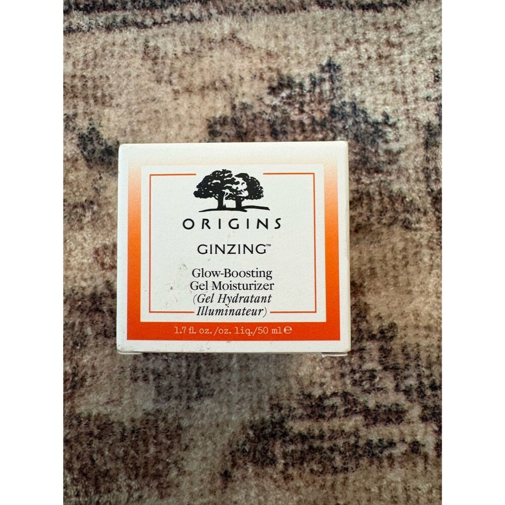Origins GinZing Glow-Boosting Gel Moisturizer in White and Orange